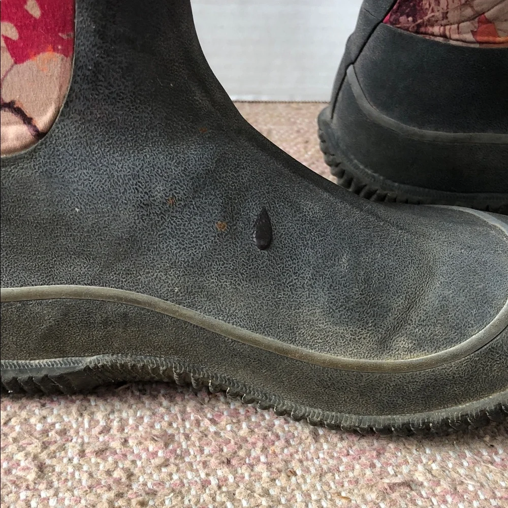 Muck Boots Autumn Leaf Print Waterproof Women’s Size 7